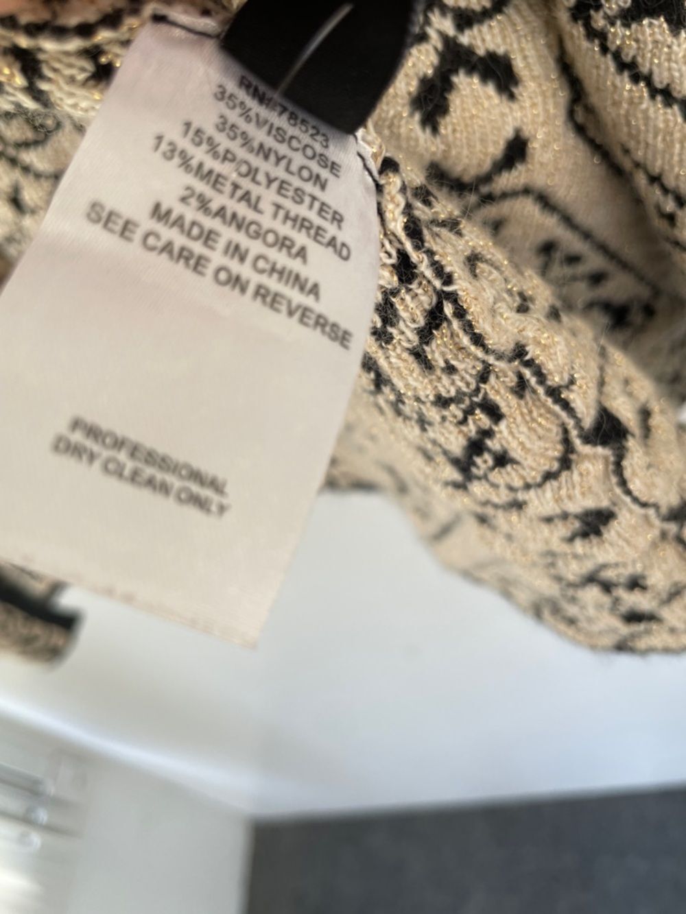Luii Womens Cream, Gold, and Black Jacquard Knit Open Duster Cardigan XL - Picture 3 of 4